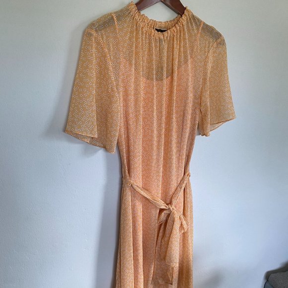 Who What Wear Floral Orange Sheer High Neck Dress with Tie - Picture 1 of 5